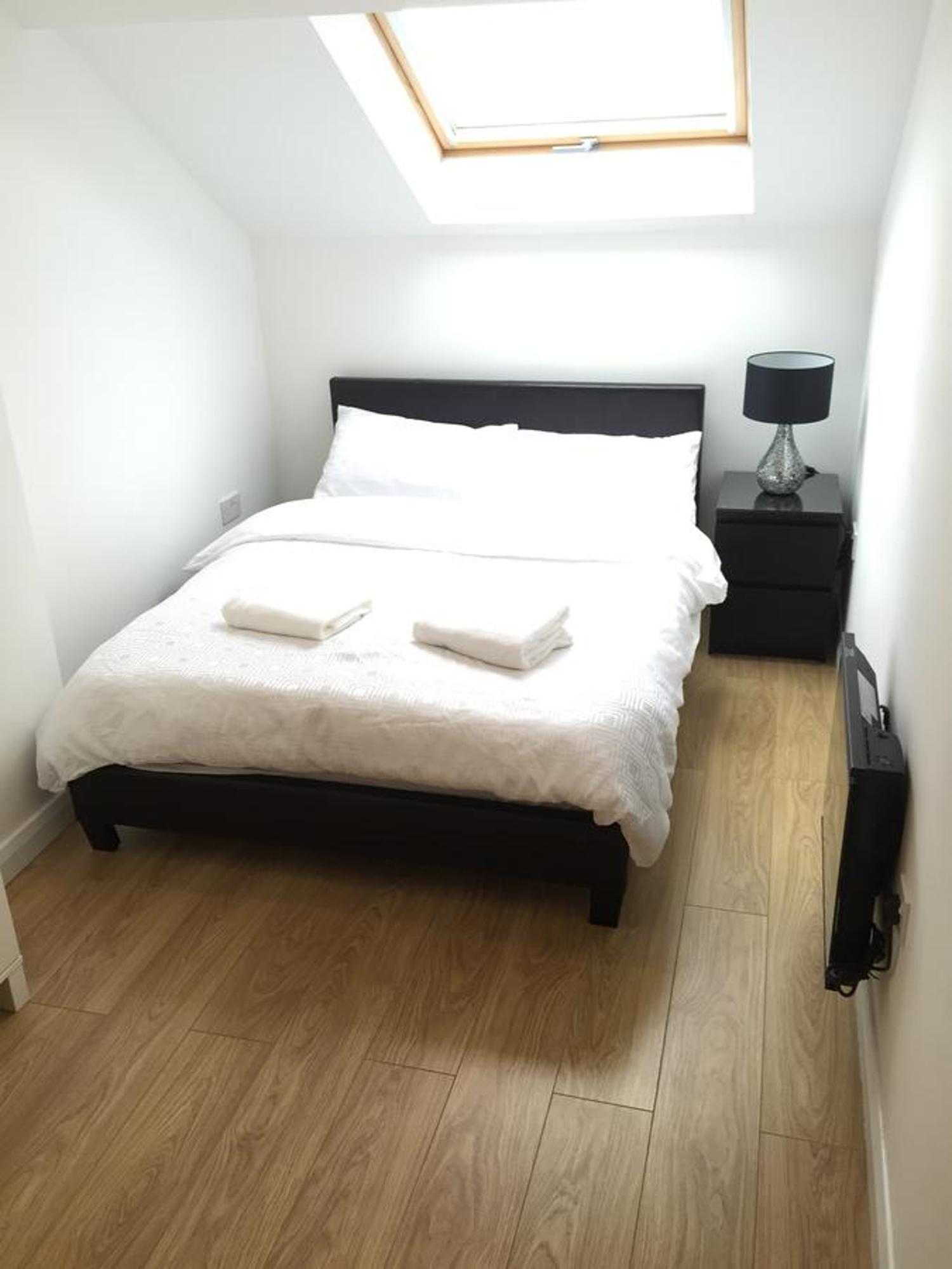 Grosvenor House Apartment Cardiff Bilik gambar